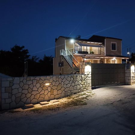 Villeta Nikol 릭수리 외부 사진